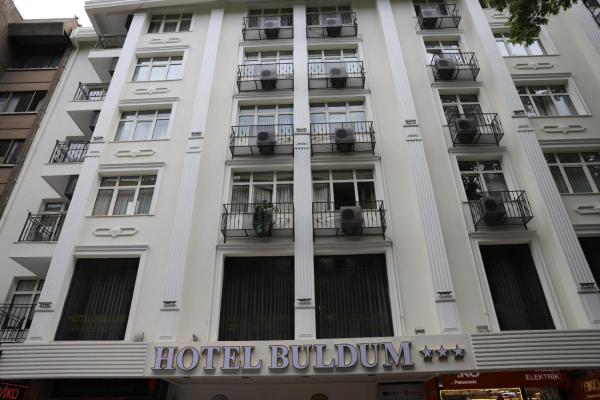 På billedet ses objektet Buldum Otel beliggende i byen Maltepe.