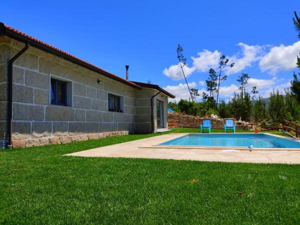 Nella foto è visibile l'oggetto Casa do Vale - Casa da Montanha - Gerês situato nella città di Ermida.