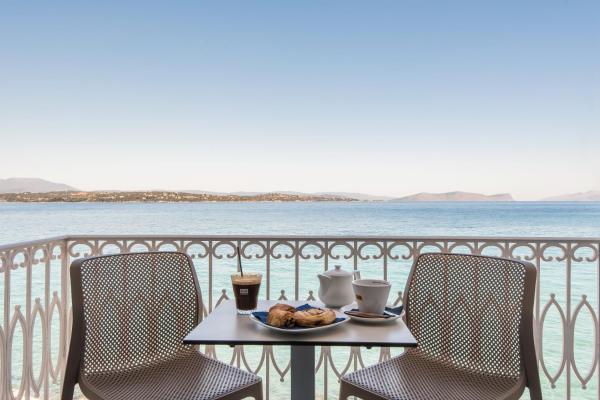 På billedet ses objektet Klimis Hotel beliggende i byen Spetses.