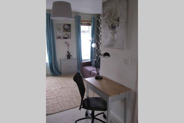 Na fotografii je vidět objekt Spire View Apartment nacházející se ve městě Salisbury.