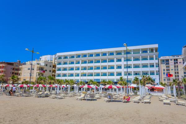 Na fotografii je vidět objekt Hotel Vivas nacházející se ve městě Durrës.