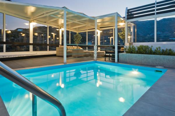 A la foto es mostra l'objecte Serenity Villa situat a la ciutat de Menetaí.