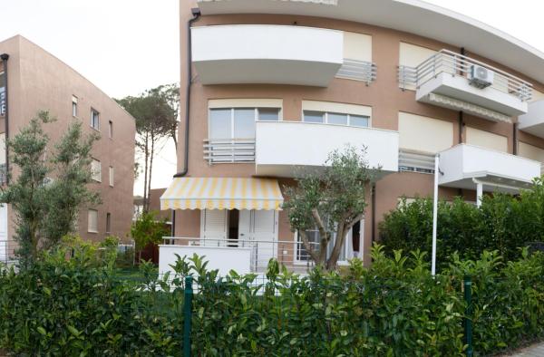 Deni Lalzi Bay Rooms - Albania