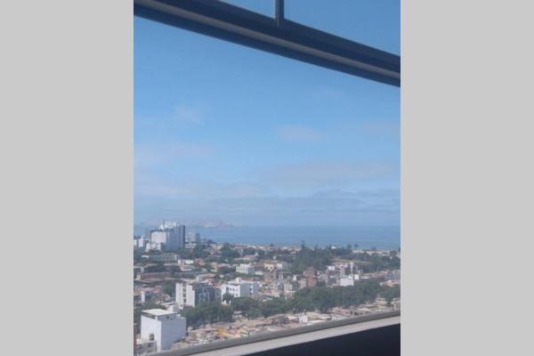 A la foto es mostra l'objecte Magdalena Ocean view top tower situat a la ciutat de Lima.