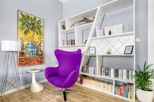 Kuva 8: Spacious flat with courtyard in Peristeri!