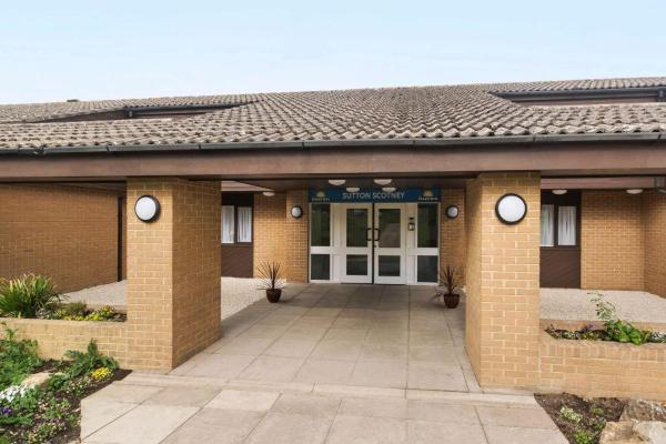 På bilden syns objektet Days Inn Sutton Scotney South som ligger i staden Micheldever.