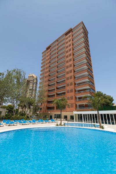 La photo montre l'objet Aparthotel BCL Levante Lux situé dans la ville de Benidorm.