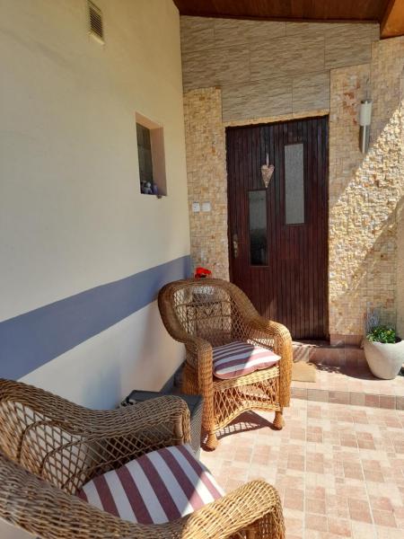 A la foto es mostra l'objecte Charming house