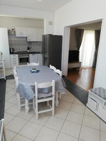 Apartments By The Sea Grebastica, Sibenik - 9695 - Primošten