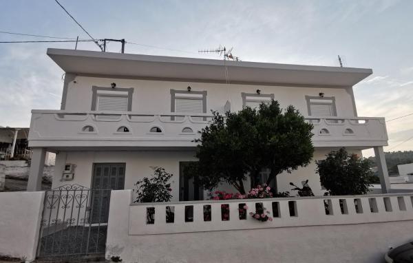 Bralos Apartments - Alonissos