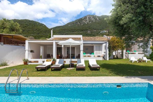 Villa Piedra Barbati - Seafront Villa - Corfú