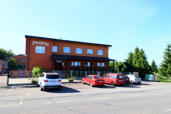 A la foto es mostra l'objecte Penzion Wellness Chechluvka situat a la ciutat de Vělopolí.