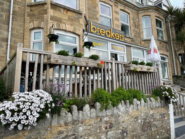Breakers Guest House - Newquay