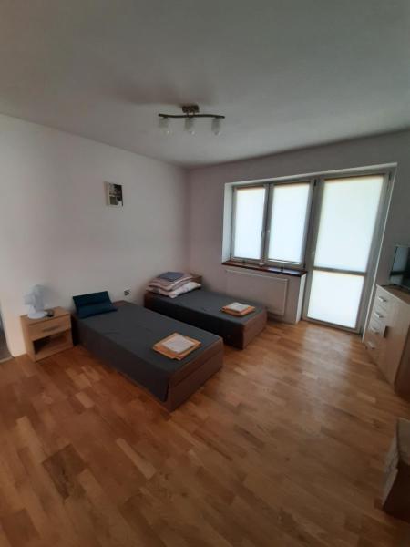 Na zdjęciu widoczny jest obiekt Raczkowska Apartament położony w mieście Płociczno.