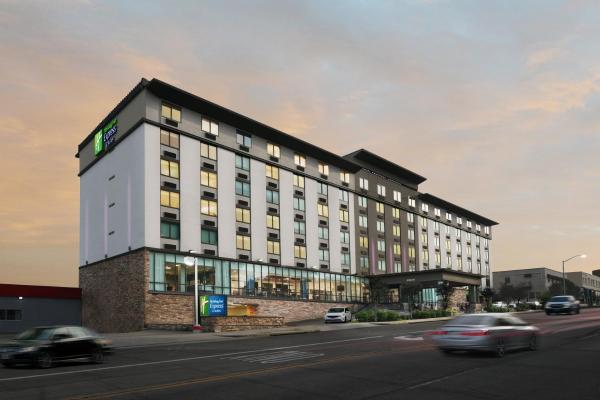 Holiday Inn Express & Suites Fort Worth Downtown By Ihg - Fort Worth, TX