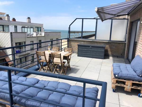 Seaview penthouse, Ostende
