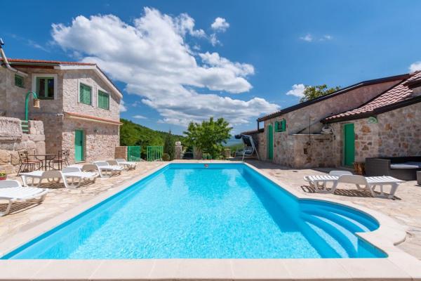 En la foto se muestra el objeto Villa Pristinus ubicado en la ciudad de Krstatice.