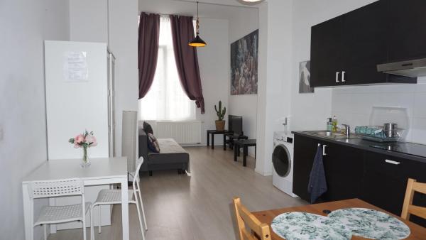 Roosevelt Apartments., Antverpy