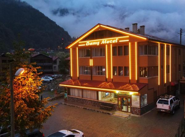 A la foto es mostra l'objecte Danis Otel Ve Restoran situat a la ciutat de Uzungöl.