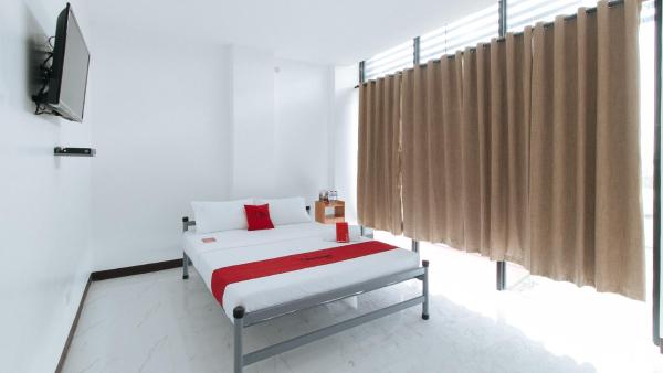På bilden syns objektet RedDoorz at Good 101 Paranaque som ligger i staden Manila.