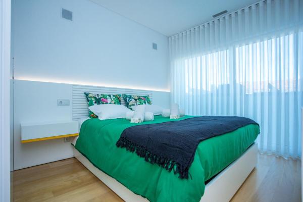 Foto 9: Ocean 52 by Rent4All