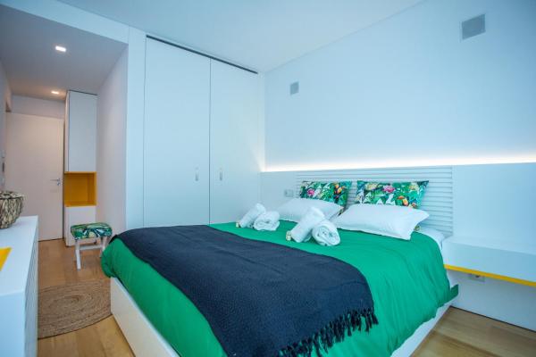 Foto 7: Ocean 52 by Rent4All