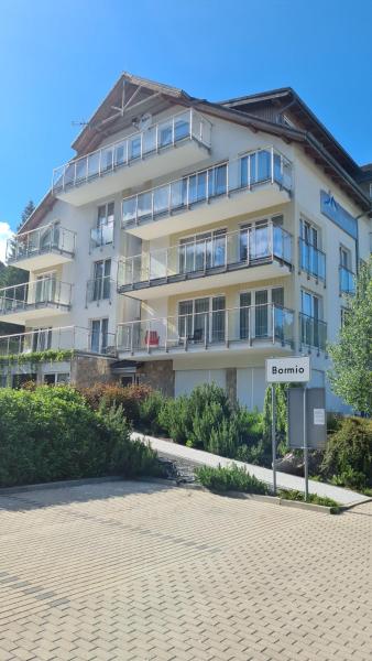 Na zdjęciu widoczny jest obiekt Apartament Czarna Góra B11 położony w mieście Sienna.