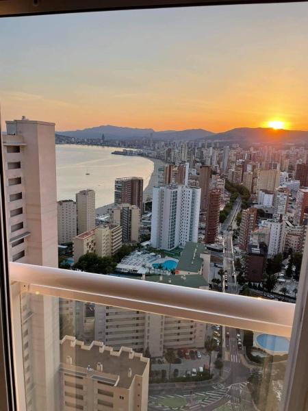 A la foto es mostra l'objecte Superb View - Renovated 2025 situat a la ciutat de Benidorm.