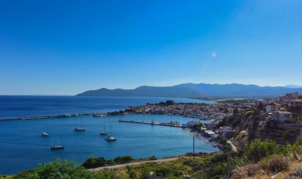 The photo shows the PYTHAGORIO MAGIC VIEw located in the city of Pythagoreio.