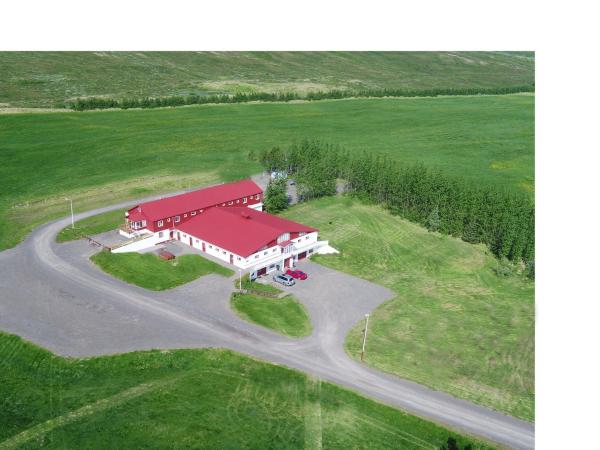 照片显示了位于Thingeyjarsveit市的Narfastadir Guesthouse物件。