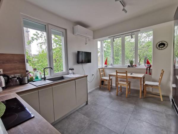 На фото показан объект Brand New Apartment, расположенный в городе София.