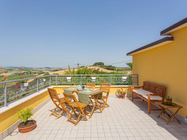 Na zdjęciu widoczny jest obiekt Holiday Home Erika by Interhome położony w mieście Ripatransone.