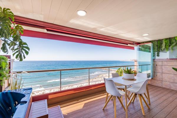 Na fotografii je vidět objekt PARADISE SUITES Buenavista Beach nacházející se ve městě Fuengirola.