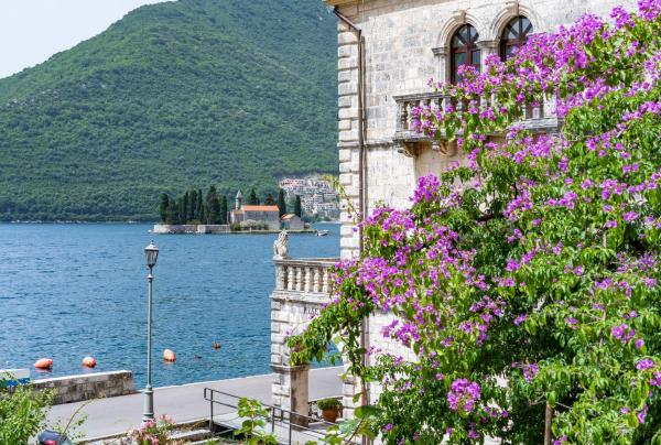 Villa Burovic Historic Beachfront Stone House Perast - Montenegro
