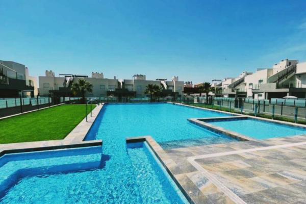 Black Sun. Modern Penthouse In Torrevieja - Torrevieja