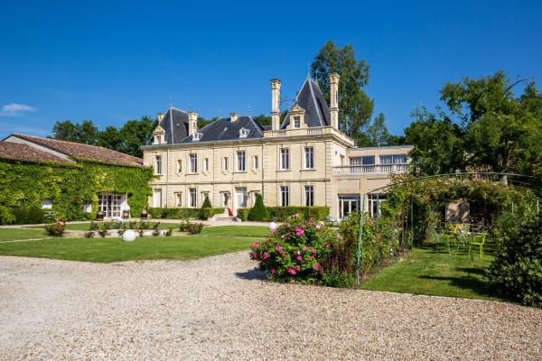 A la foto es mostra l'objecte Château Meyre situat a la ciutat de Avensan.