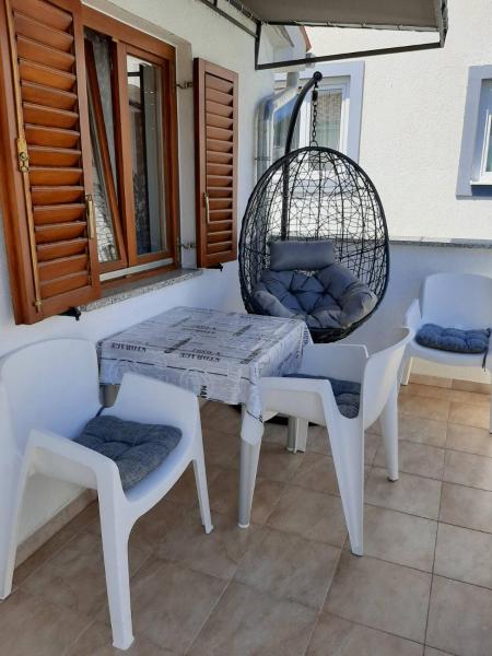 A la foto es mostra l'objecte Apartman Ružmarin situat a la ciutat de Poreč.