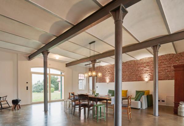 A la foto es mostra l'objecte re~barn - Modern Country Stay situat a la ciutat de Essel.
