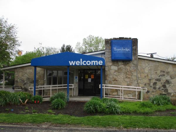 A la foto es mostra l'objecte Travelodge by Wyndham Lansing situat a la ciutat de Lansing.