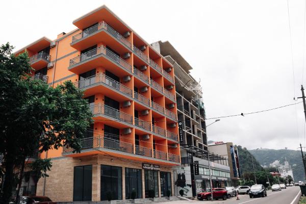 Nella foto è visibile l'oggetto Scorpio Hotel Gonio situato nella città di Gonio.