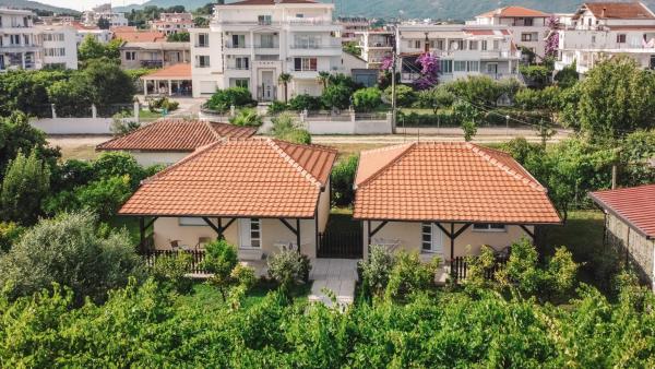 Na foto é possível ver o objeto Stanovic Bungalow localizado na cidade de Ulcinj.