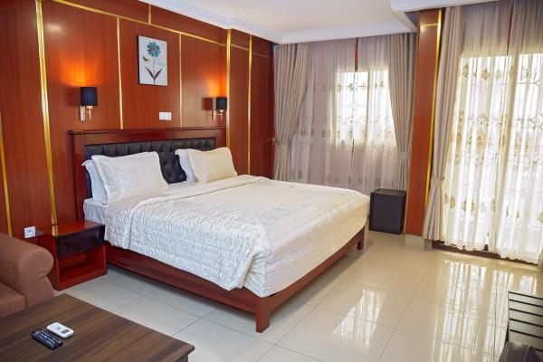 NOUBOU INTERNATIONAL HOTEL BONAPRISO, Douala