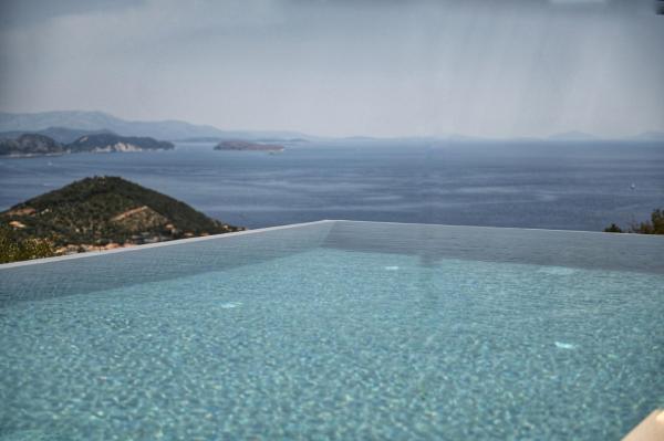 Blooms Of Sivota Bay - Luxury Villas With Private Heated Pool - Lefkada