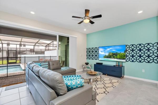 照片显示了位于Davenport市的5 Bed Townhome! townhouse物件。