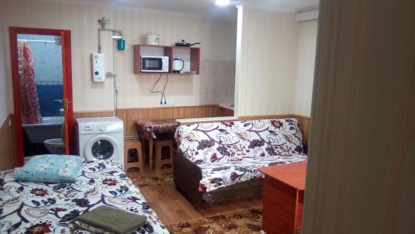 Zdjęcie 1: 1-я Слободская, 17А, угол проспекта Центрального, 3 дивана, Wi-Fi, отдельный вход.