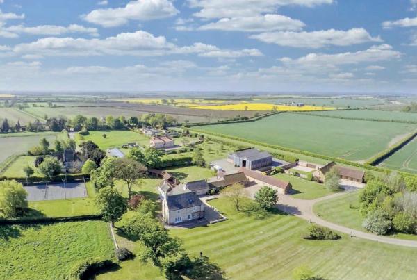 A la foto es mostra l'objecte Charming Hen Cottage Countryside Retreat Lincoln situat a la ciutat de Fiskerton.