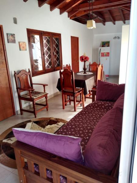 A la foto es mostra l'objecte Brisas del Parque situat a la ciutat de Salta.