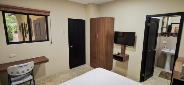 På billedet ses objektet Habitación A independiente para parejas o ejecutivos beliggende i byen Manta.