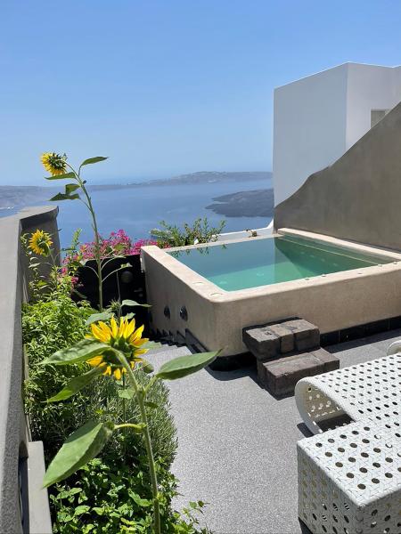A la foto es mostra l'objecte Luxury Villa Blue Dome Santorini situat a la ciutat de Imerovigli.