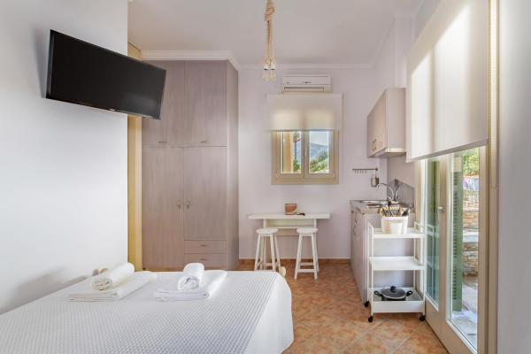 Nysa Residence, Andros